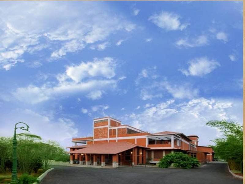 Olde Bangalore Resort And Convention Center Devanahalli Exterior foto